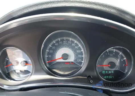 2012 Chrysler 200 Touring z USA, uszkodzony, nr VIN 1C3BCBEB5CN215715